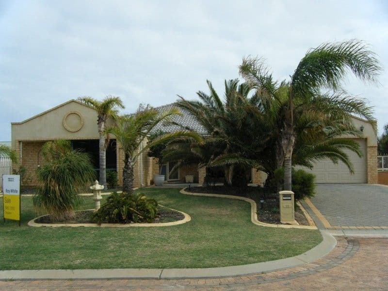 15 Seahaven View, DRUMMOND COVE WA 6532, Drummond Cove - Image 1