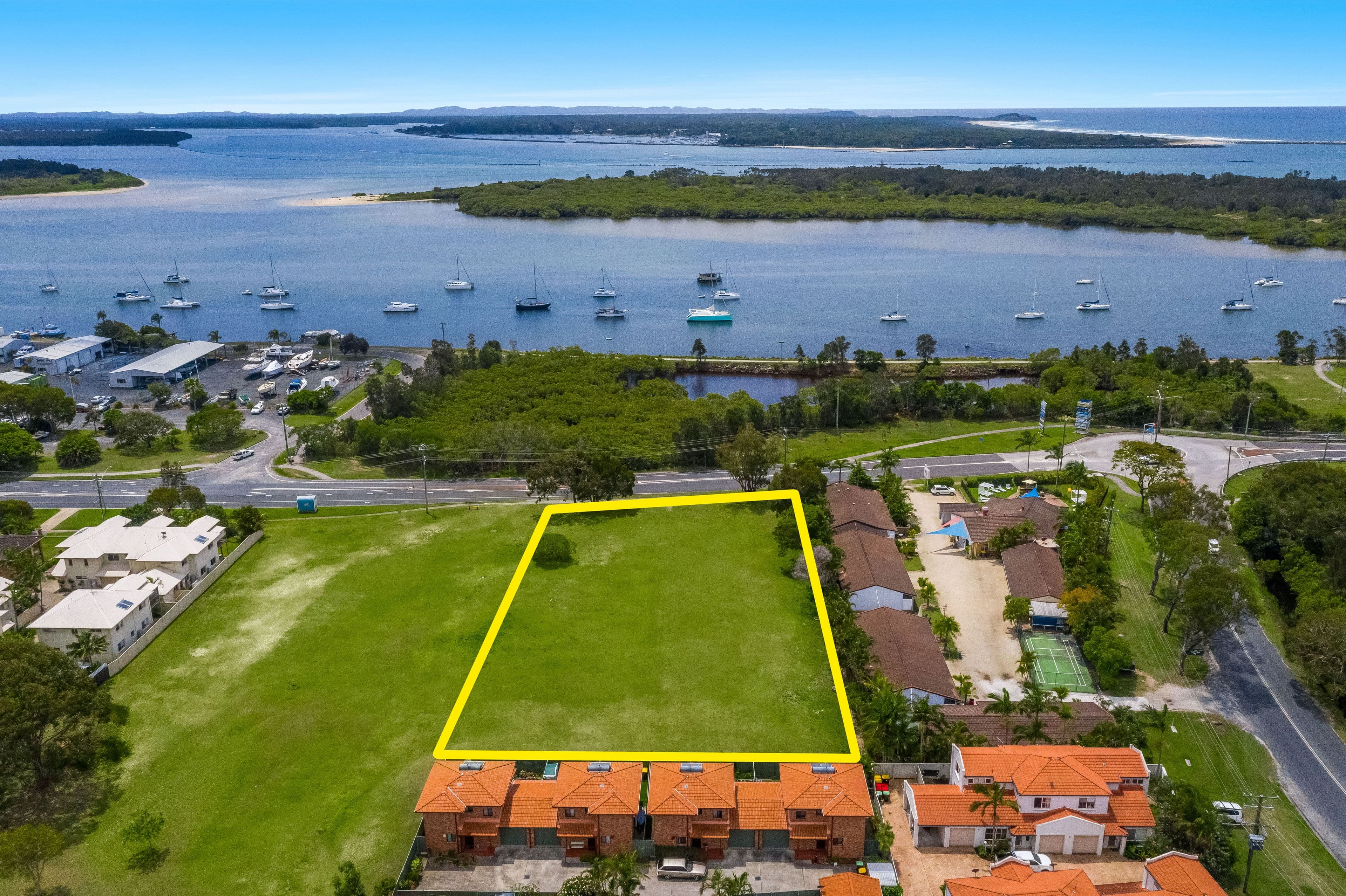 6 Yamba Road, Yamba NSW 2464, Yamba - Thumbnail 2