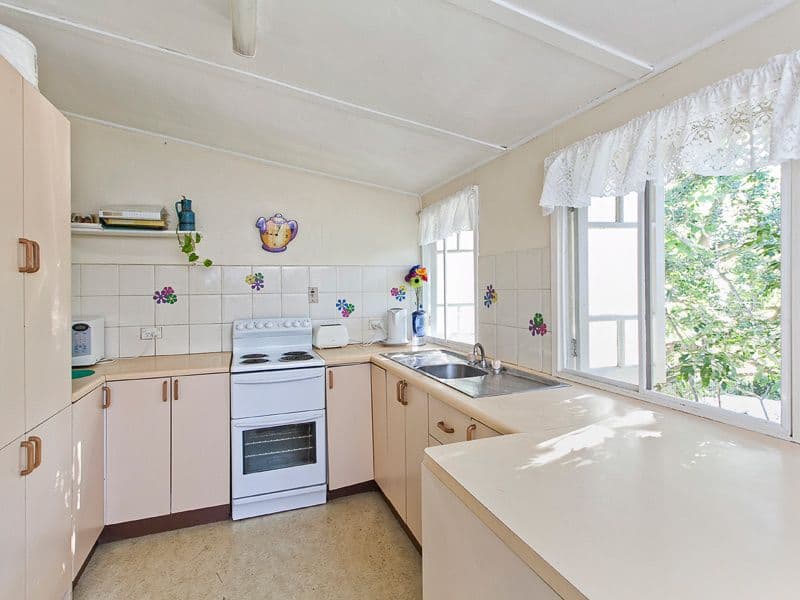 110 Gerler Street, BARDON QLD 4065, Bardon - Thumbnail 5