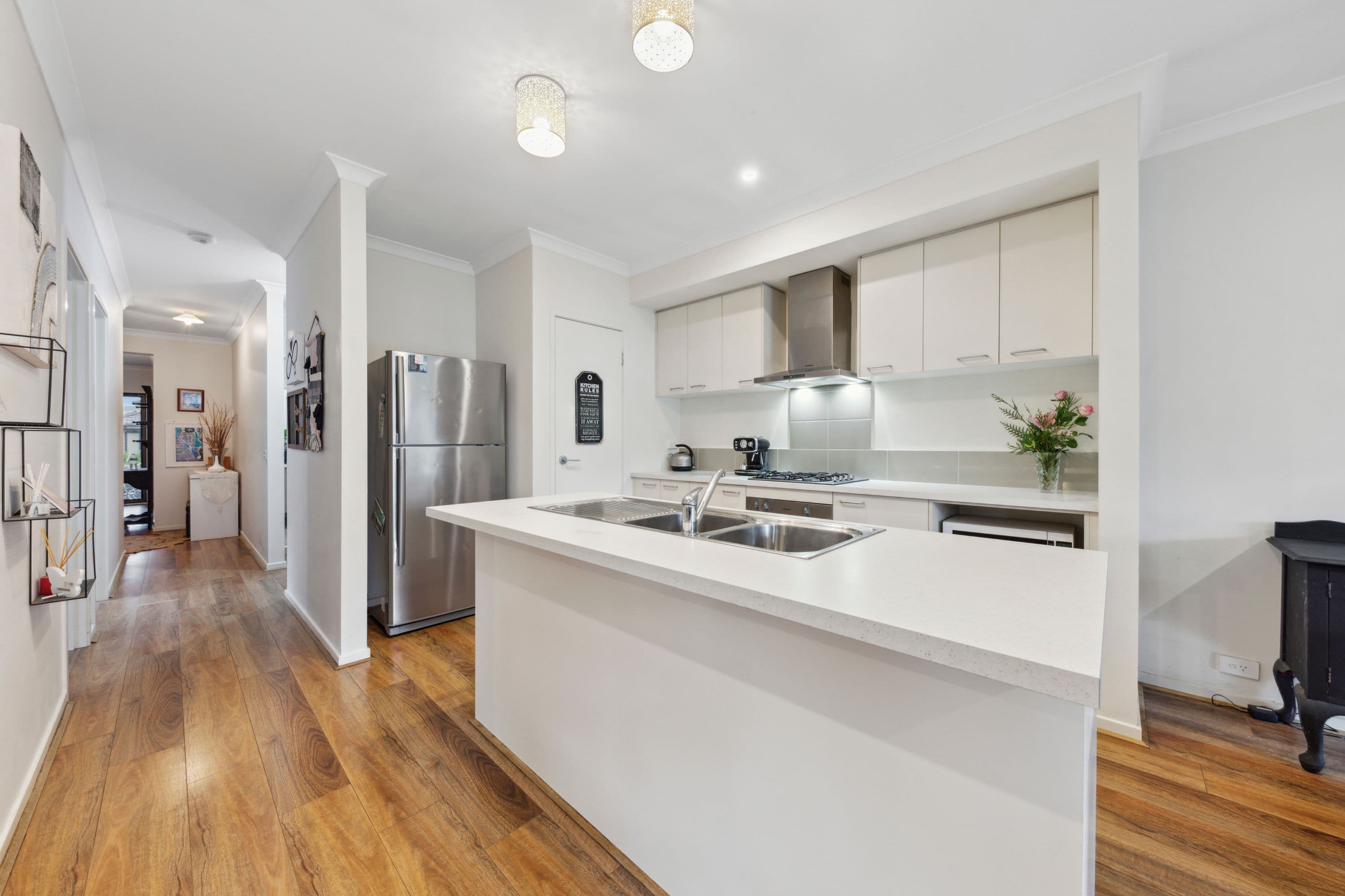 13 Timble Way, Clyde North VIC 3978, Clyde North - Thumbnail 2