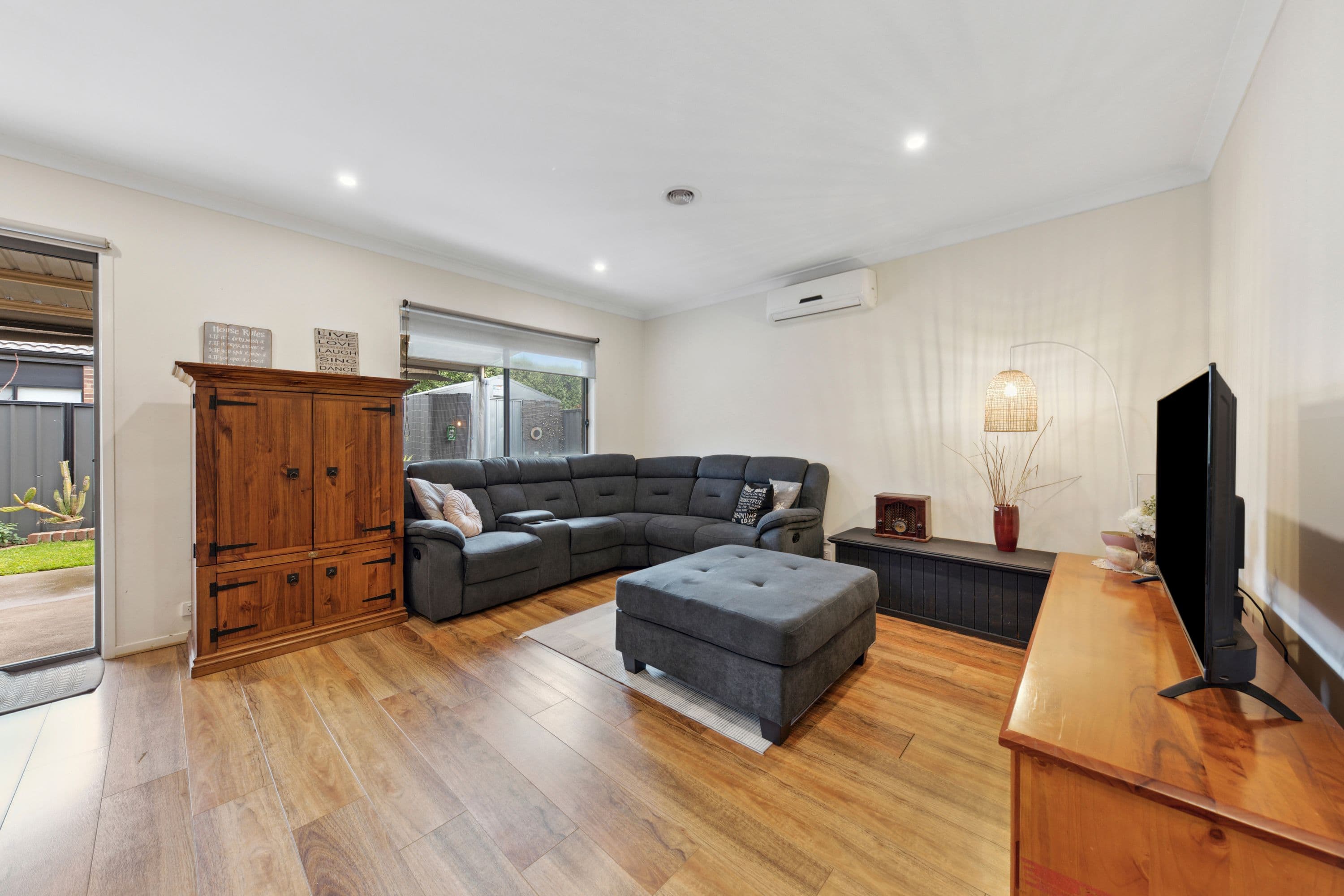 13 Timble Way, Clyde North VIC 3978, Clyde North - Thumbnail 4