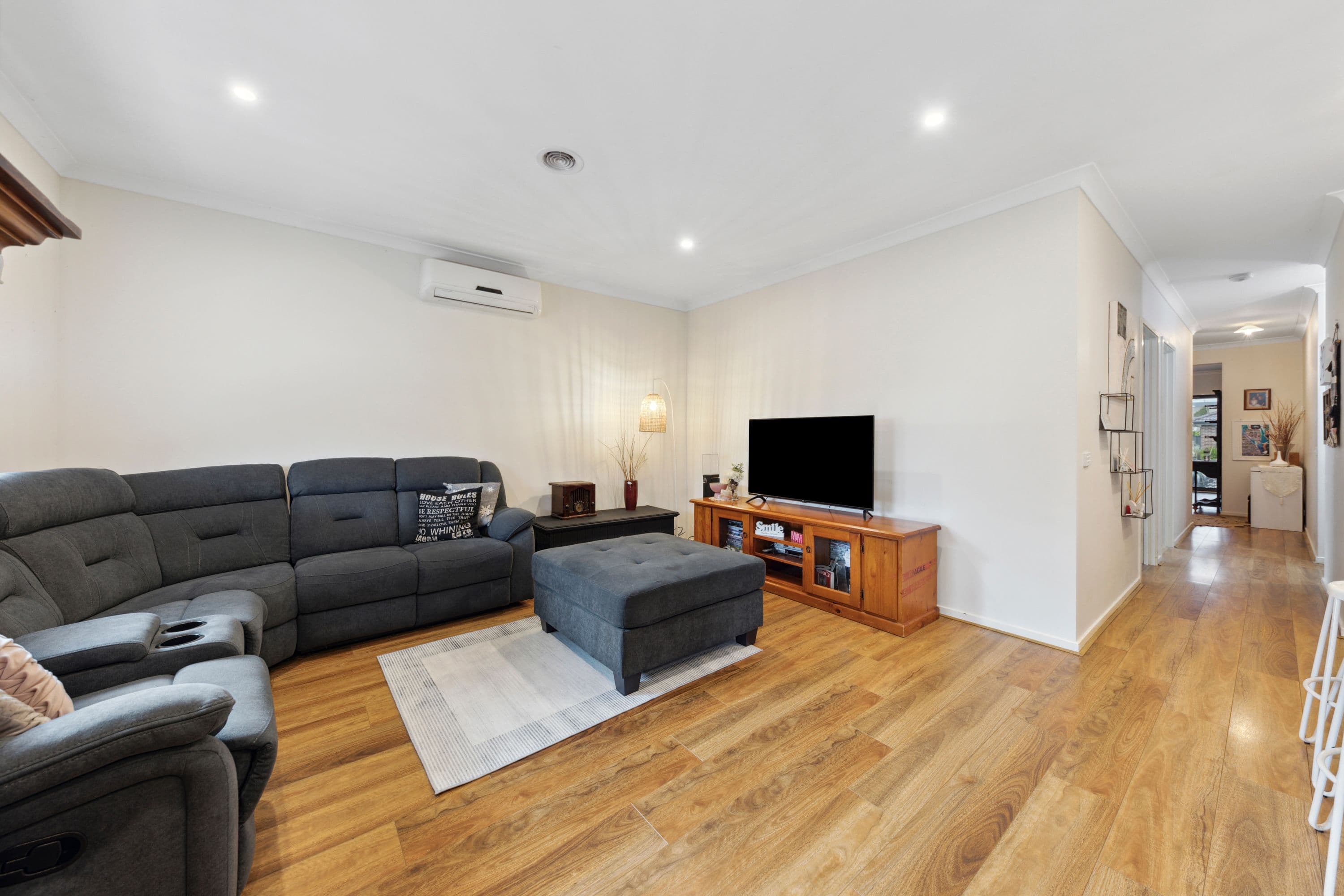 13 Timble Way, Clyde North VIC 3978, Clyde North - Thumbnail 6