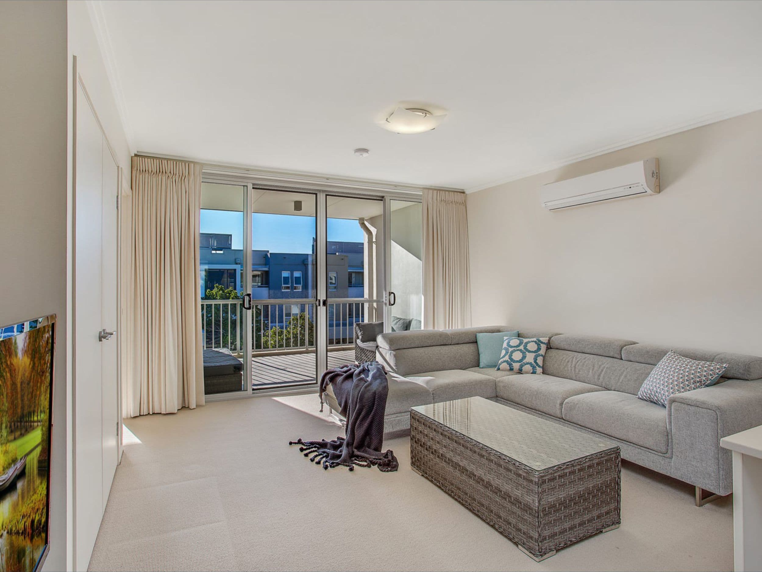 2 Arbour Avenue, Robina QLD 4226, Robina - Thumbnail 4