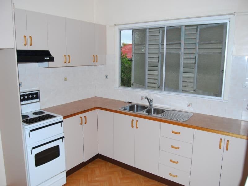 26  Hedge Street, STRATHPINE QLD 4500, Strathpine - Thumbnail 2
