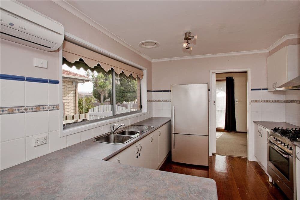 3 Edison Road, BELL POST HILL VIC 3215, Bell Post Hill - Thumbnail 2