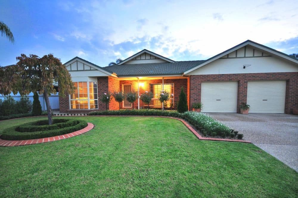 19 Valerie Way, LAVINGTON NSW 2641, Lavington - Image 1