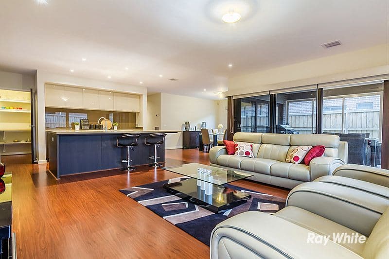 33 Mernoo Avenue, Clyde North VIC 3978, Clyde North - Thumbnail 4