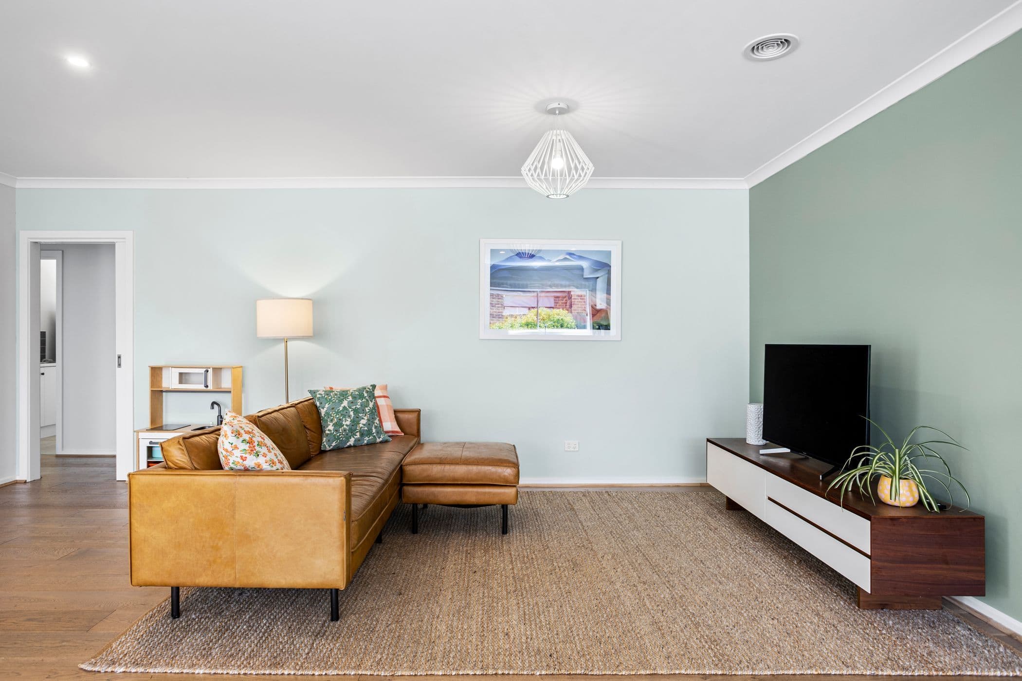 16 Jones Court, Woodend VIC 3442, Woodend - Thumbnail 3