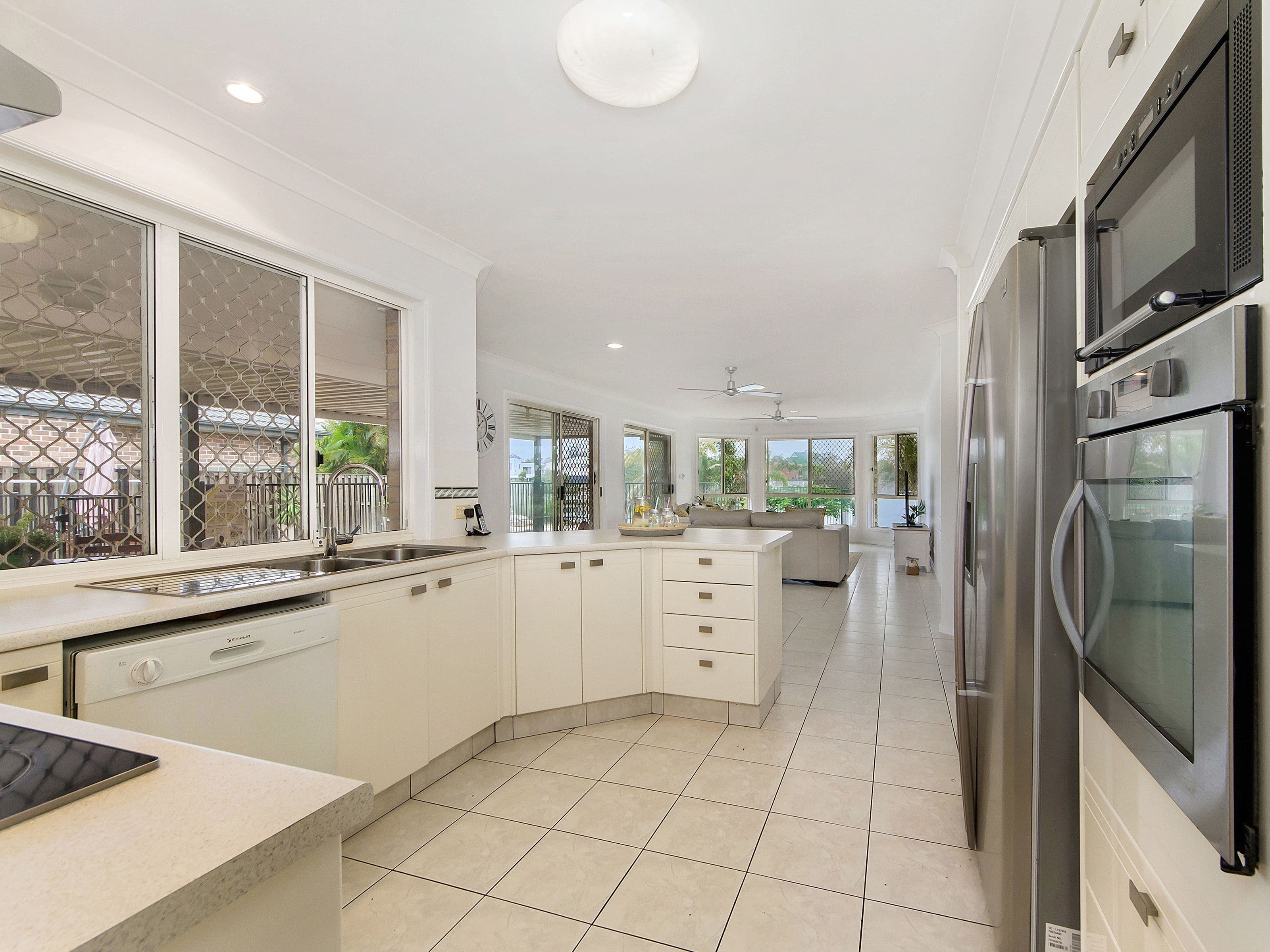 124 Camberwell Circuit, Robina QLD 4226, Robina - Thumbnail 7