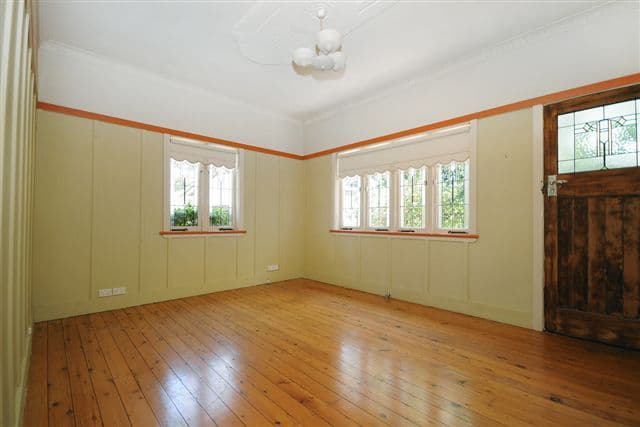 1 Stonehaven Street, MOUNT LOFTY QLD 4350, Mount Lofty - Thumbnail 3