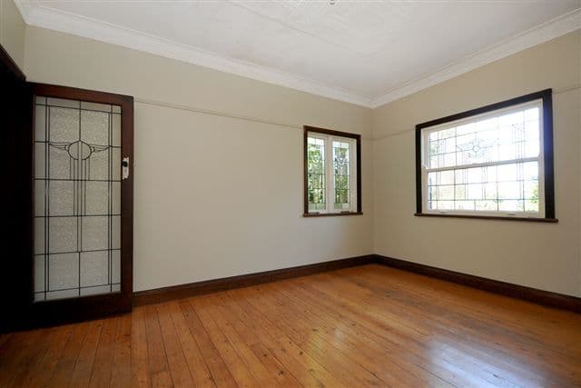 1 Stonehaven Street, MOUNT LOFTY QLD 4350, Mount Lofty - Thumbnail 4