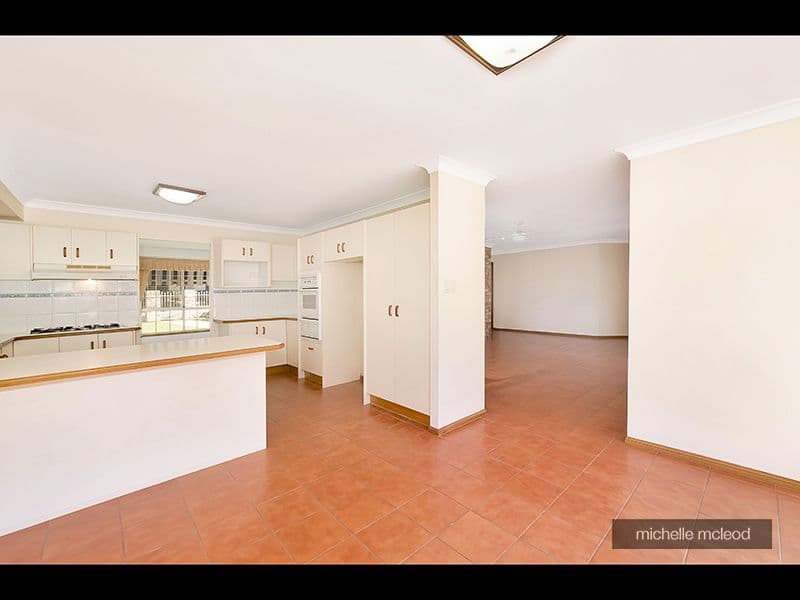 11 Mukurta Street, Chapel Hill QLD 4069, Chapel Hill - Thumbnail 8