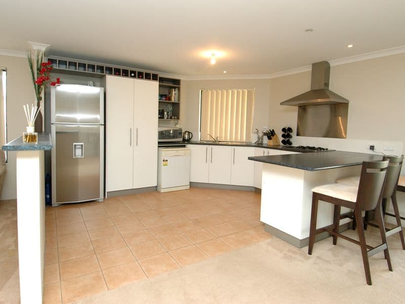 31 Serpentine Meander, GOSNELLS WA 6110, Gosnells - Thumbnail 3