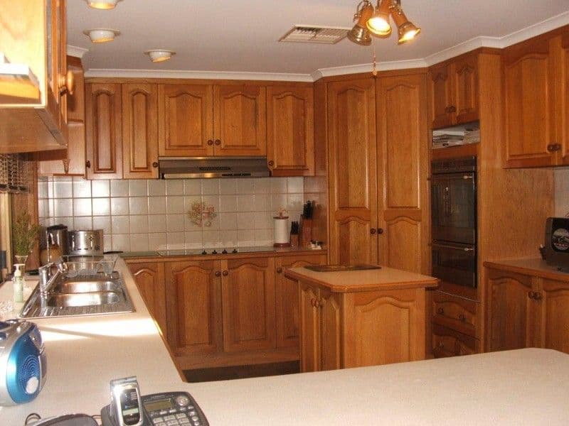 37 Hedgerow Drive, GULFVIEW HEIGHTS SA 5096, Gulfview Heights - Thumbnail 2
