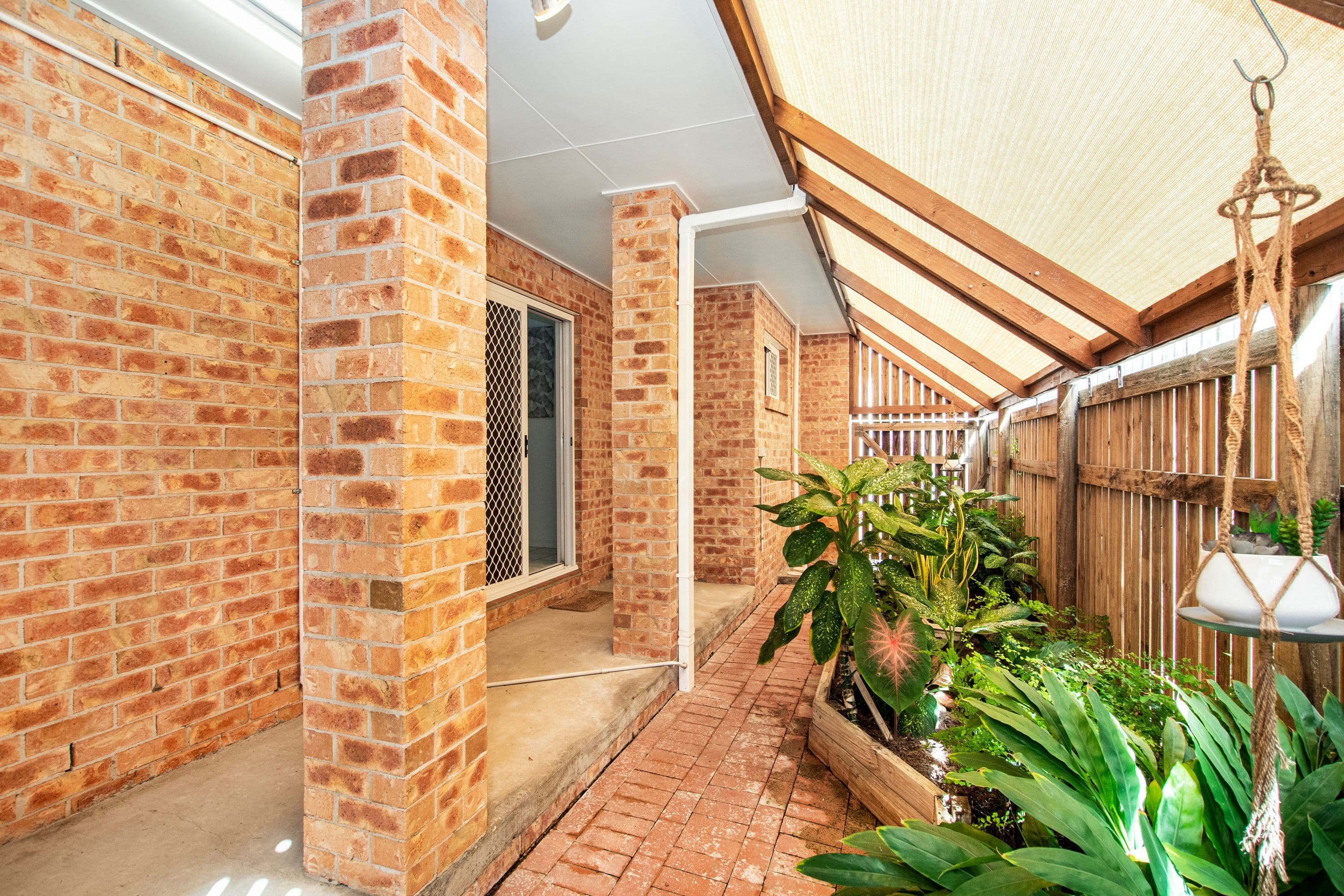 164 Yolanda Drive, Annandale QLD 4814, Annandale - Thumbnail 2