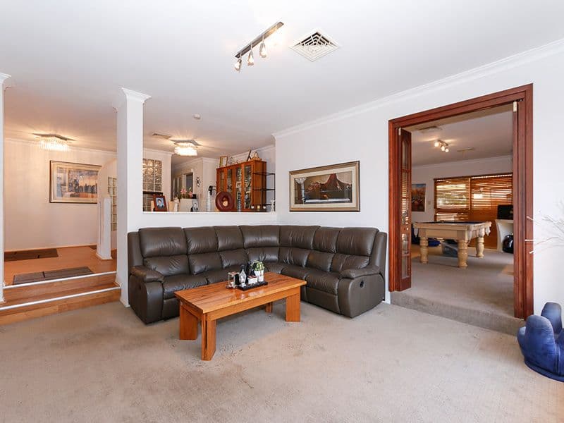 17 Bluebay Hill, Ballajura WA 6066, Ballajura - Thumbnail 4