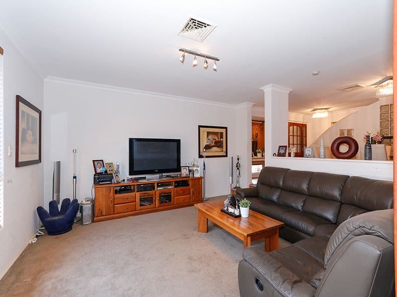17 Bluebay Hill, Ballajura WA 6066, Ballajura - Thumbnail 6