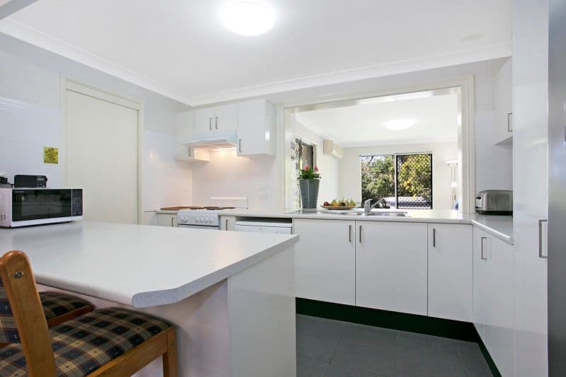 10 Hindon Street, Corinda QLD 4075, Corinda - Thumbnail 2