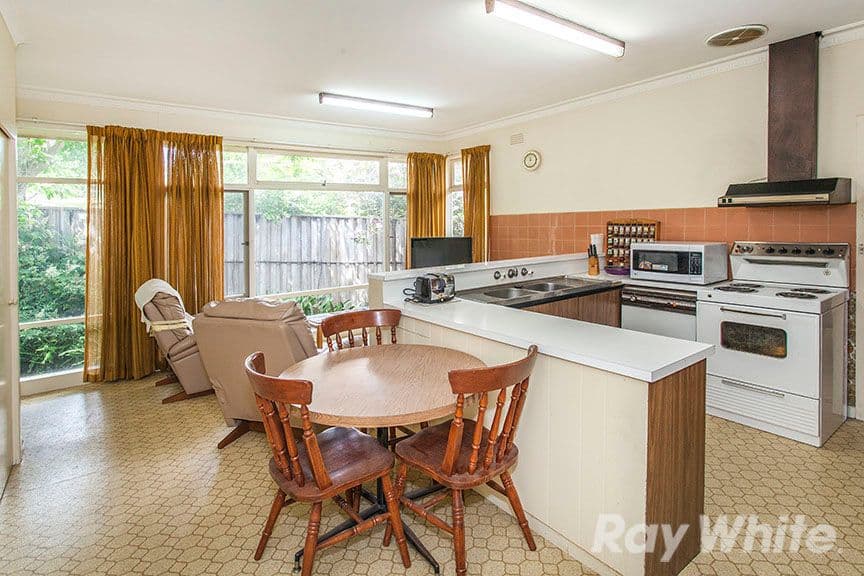 22 Sunhill Road, Mount Waverley VIC 3149, Mount Waverley - Thumbnail 4