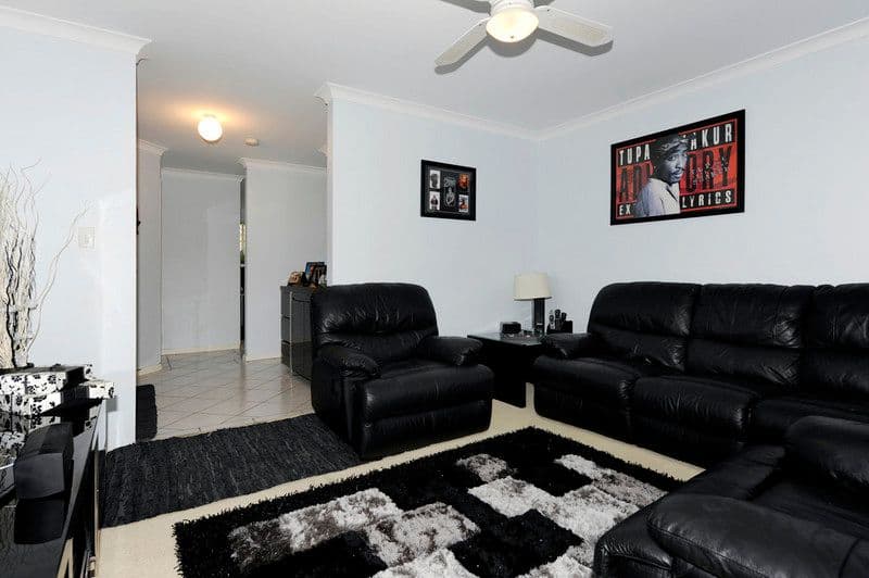 11 Abbotsford Grove, Ivanhoe, Ivanhoe - Thumbnail 2