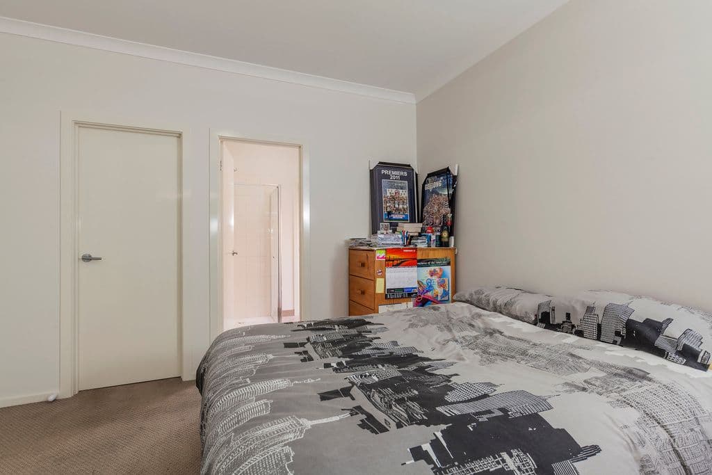 18 Rochford Drive, Armstrong Creek VIC 3217, Armstrong Creek - Thumbnail 3