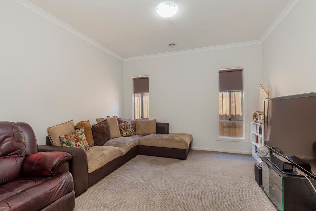 18 Rochford Drive, Armstrong Creek VIC 3217, Armstrong Creek - Thumbnail 4