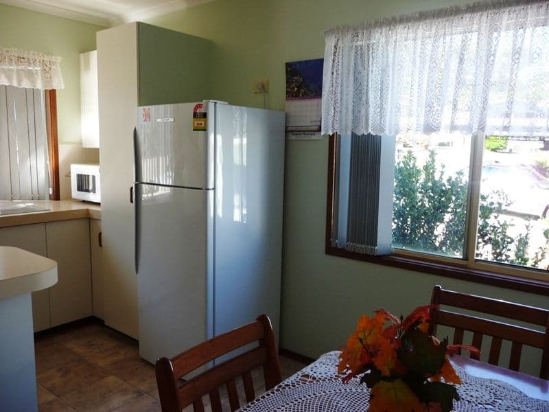 96 Caloundra Road, CALOUNDRA QLD 4551, Caloundra - Thumbnail 2