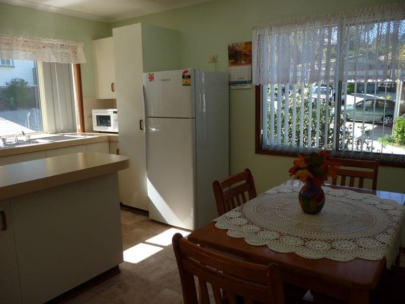 96 Caloundra Road, CALOUNDRA QLD 4551, Caloundra - Thumbnail 5