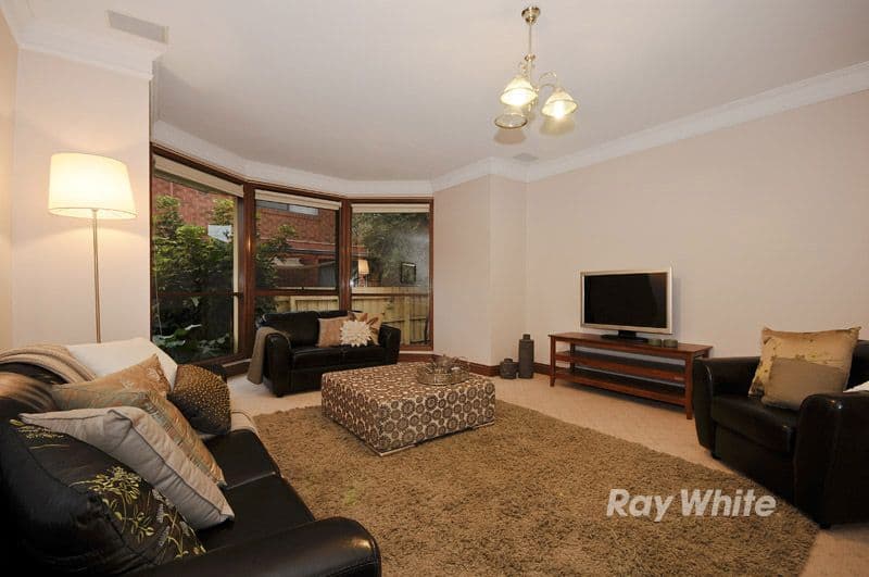 46 Mendora Crescent, WANTIRNA SOUTH VIC 3152, Wantirna South - Thumbnail 2