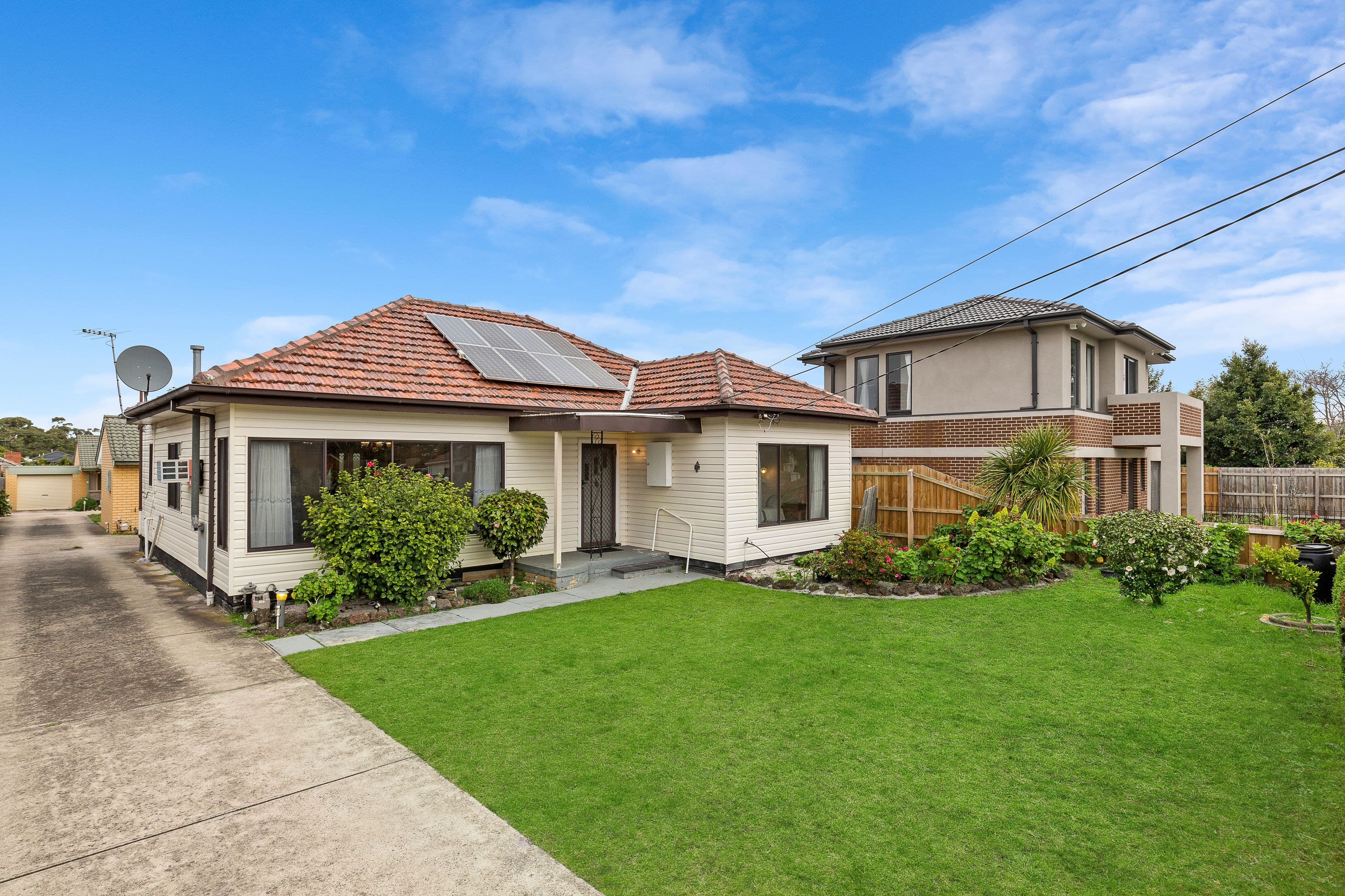 18 Manoon Road, Clayton South VIC 3169, Clayton South - Image 1