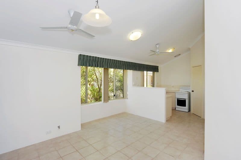 16 Lewington Street, ROCKINGHAM WA 6168, Rockingham - Thumbnail 2