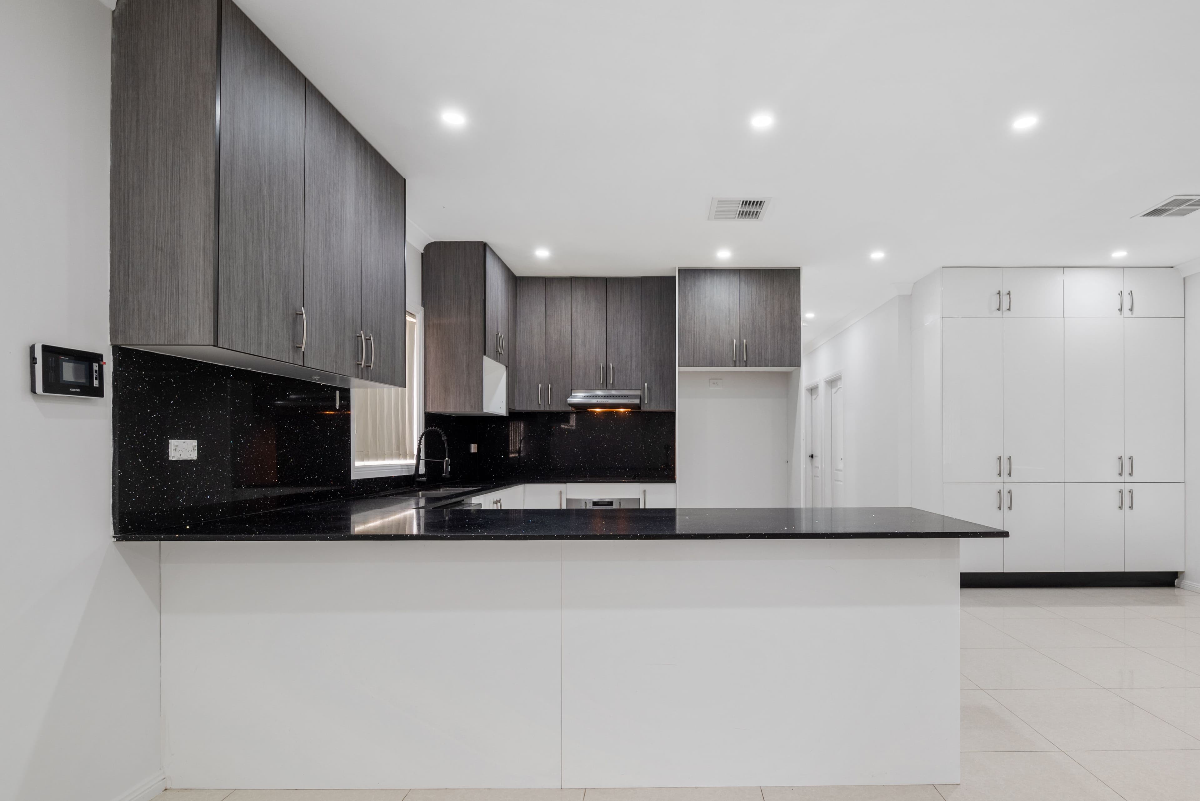 10A Chesham Parade, Glenfield NSW 2167, Glenfield - Thumbnail 4