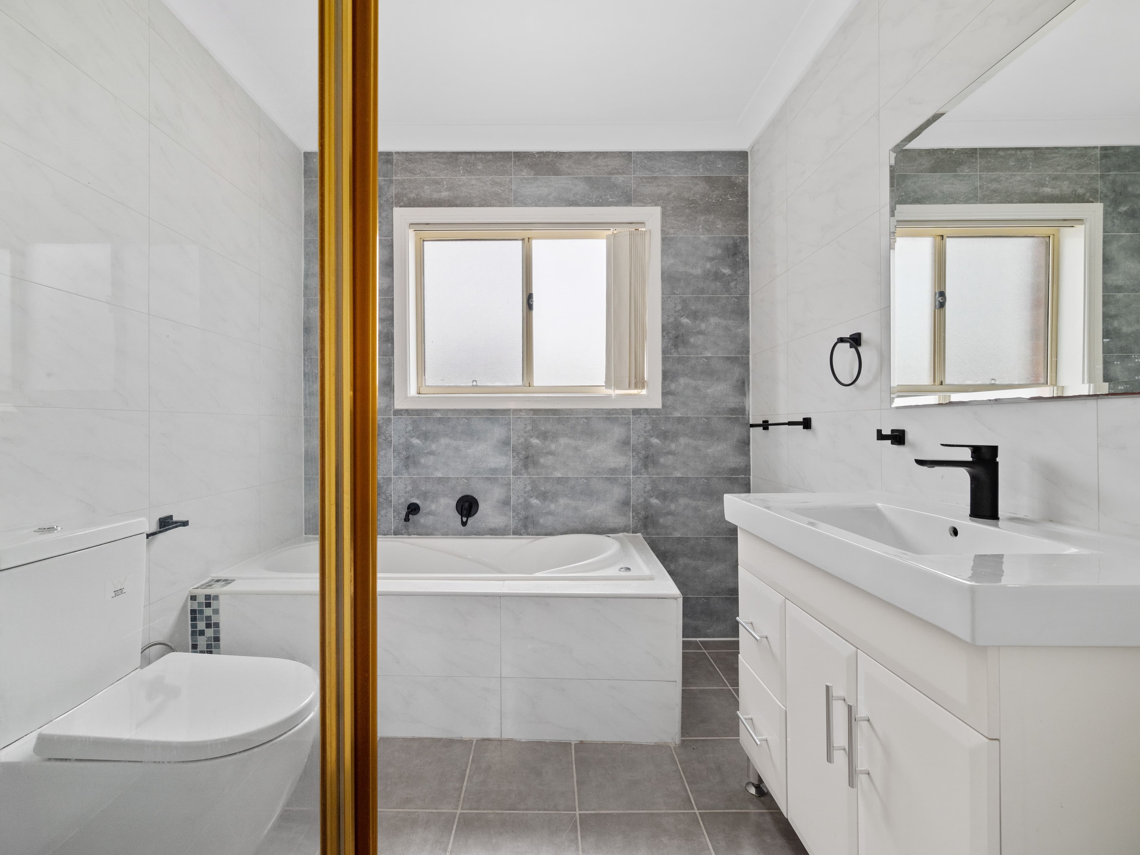 10A Chesham Parade, Glenfield NSW 2167, Glenfield - Thumbnail 8