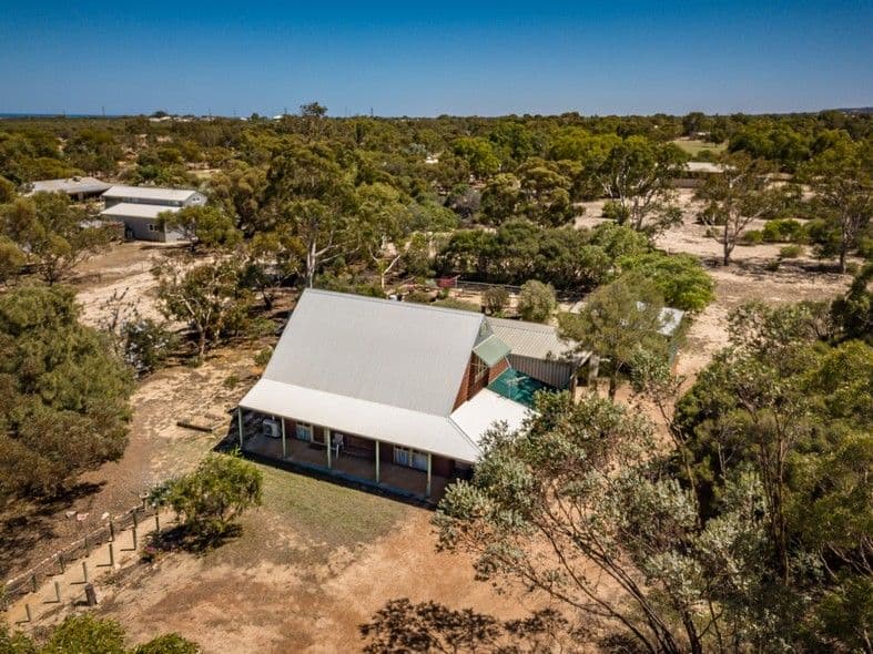 5 Ridgeway Close, Moresby WA 6530, Moresby - Image 1