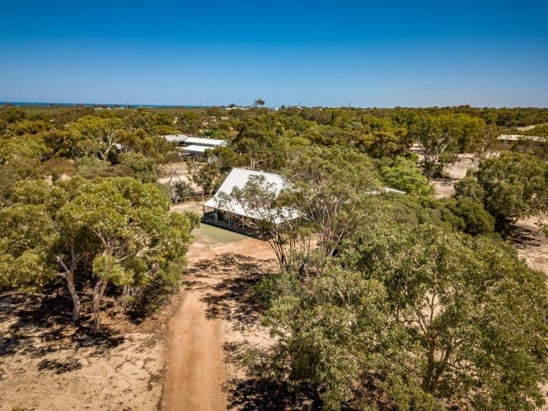 5 Ridgeway Close, Moresby WA 6530, Moresby - Thumbnail 2