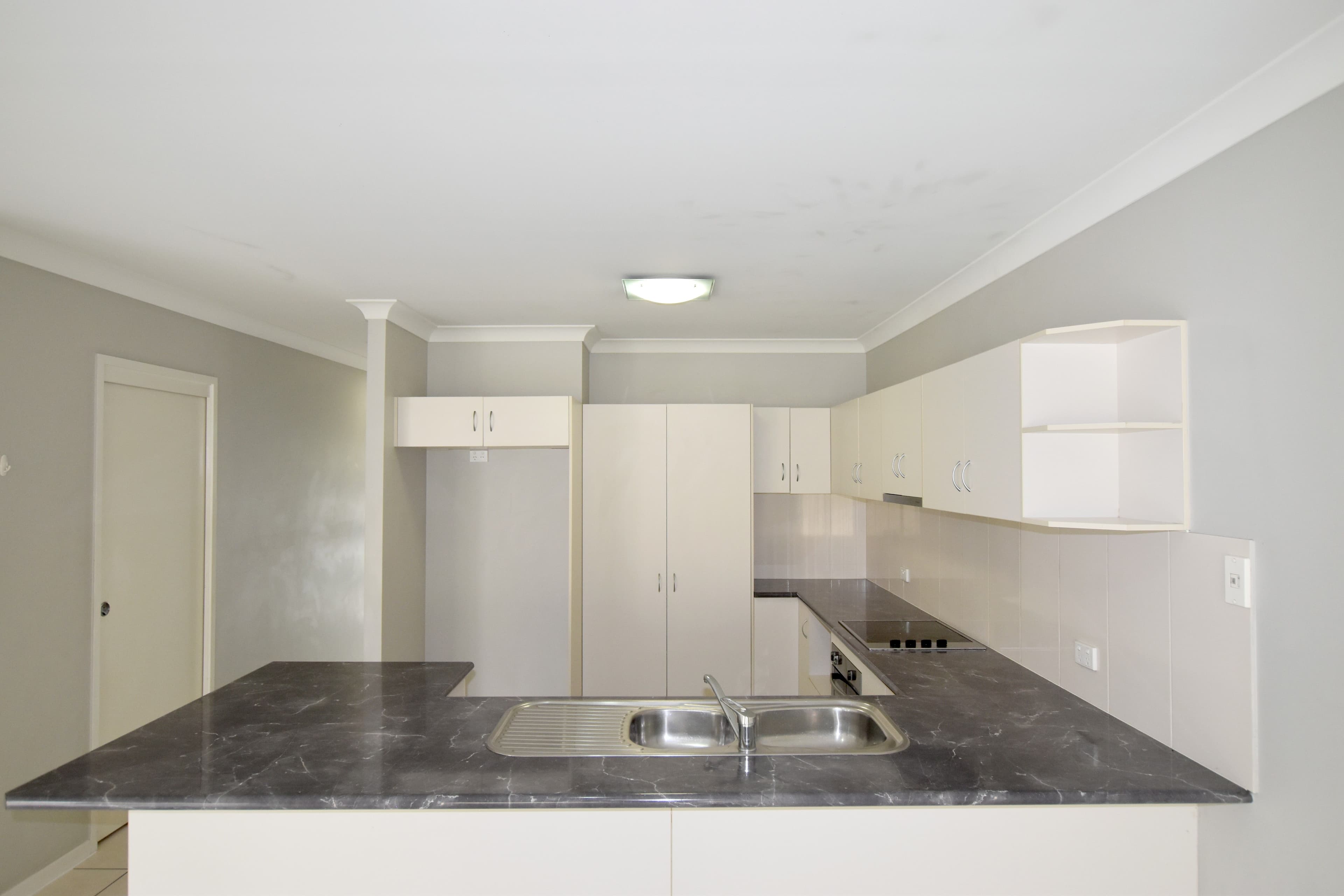 214 Oaka Street, South Gladstone QLD 4680, South Gladstone - Thumbnail 3