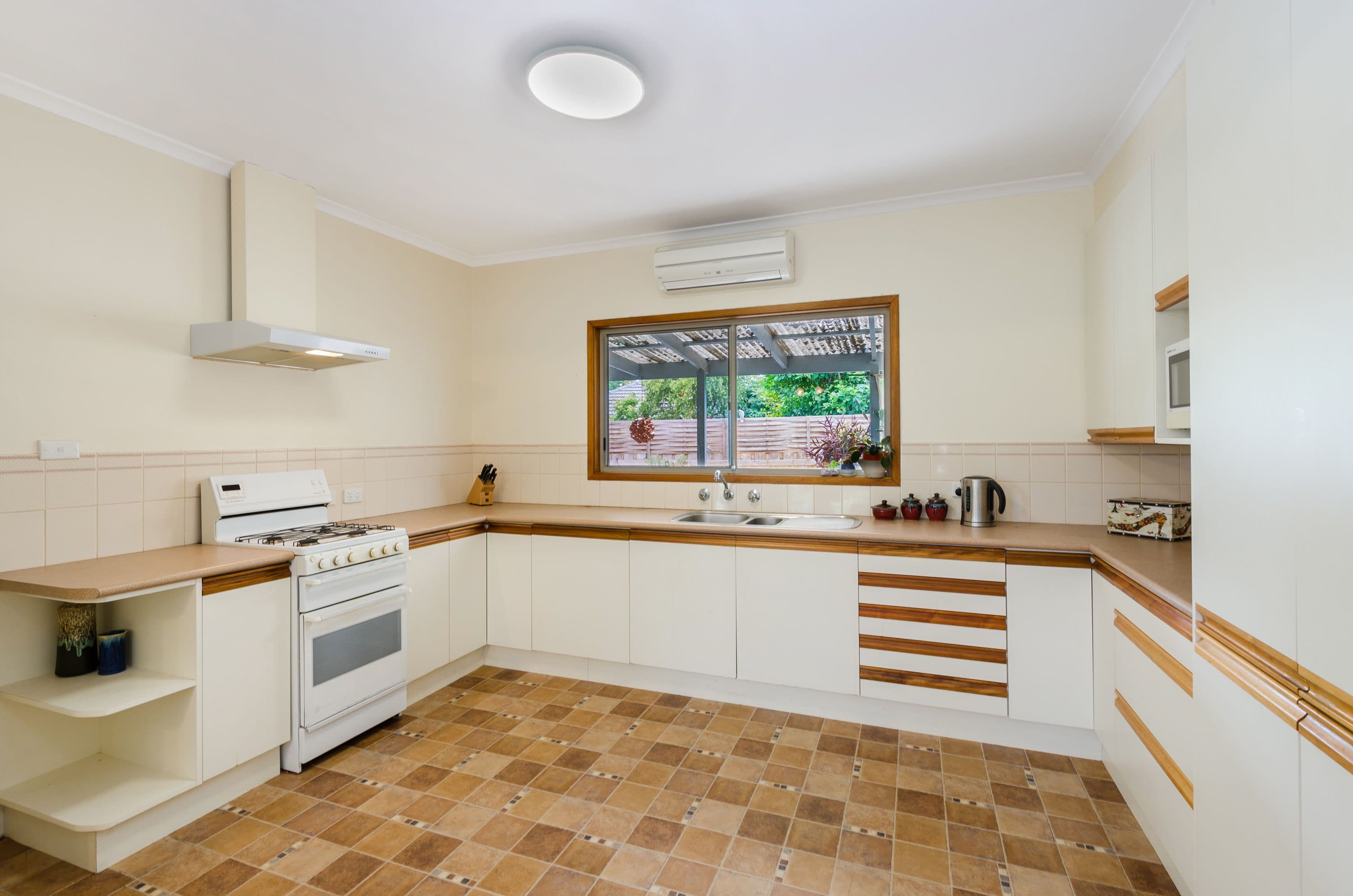 42 Willow Road, Upper Ferntree Gully VIC 3156, Upper Ferntree Gully - Thumbnail 4