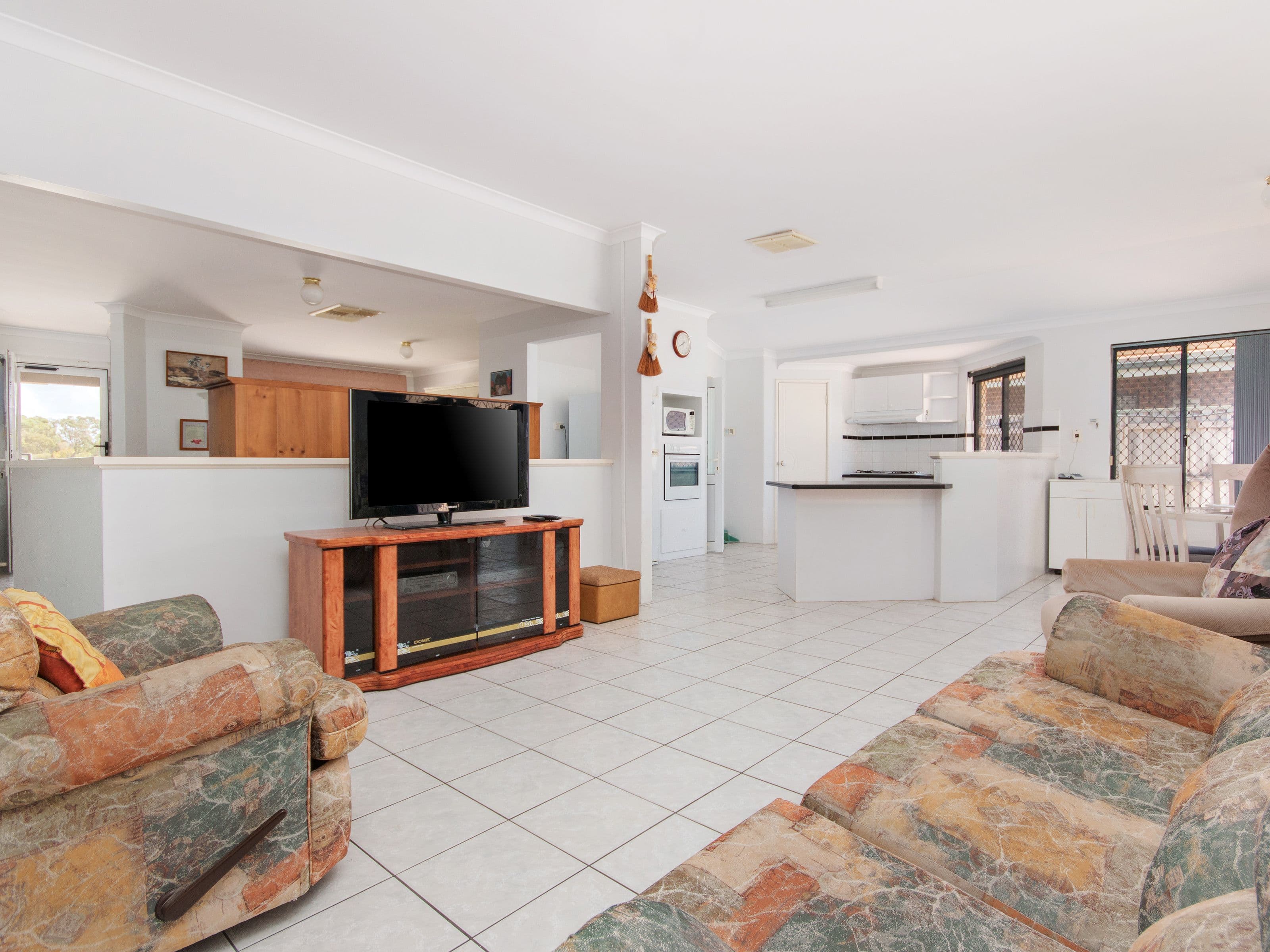 3 Lynch Avenue, Rockingham WA 6168, Rockingham - Thumbnail 5