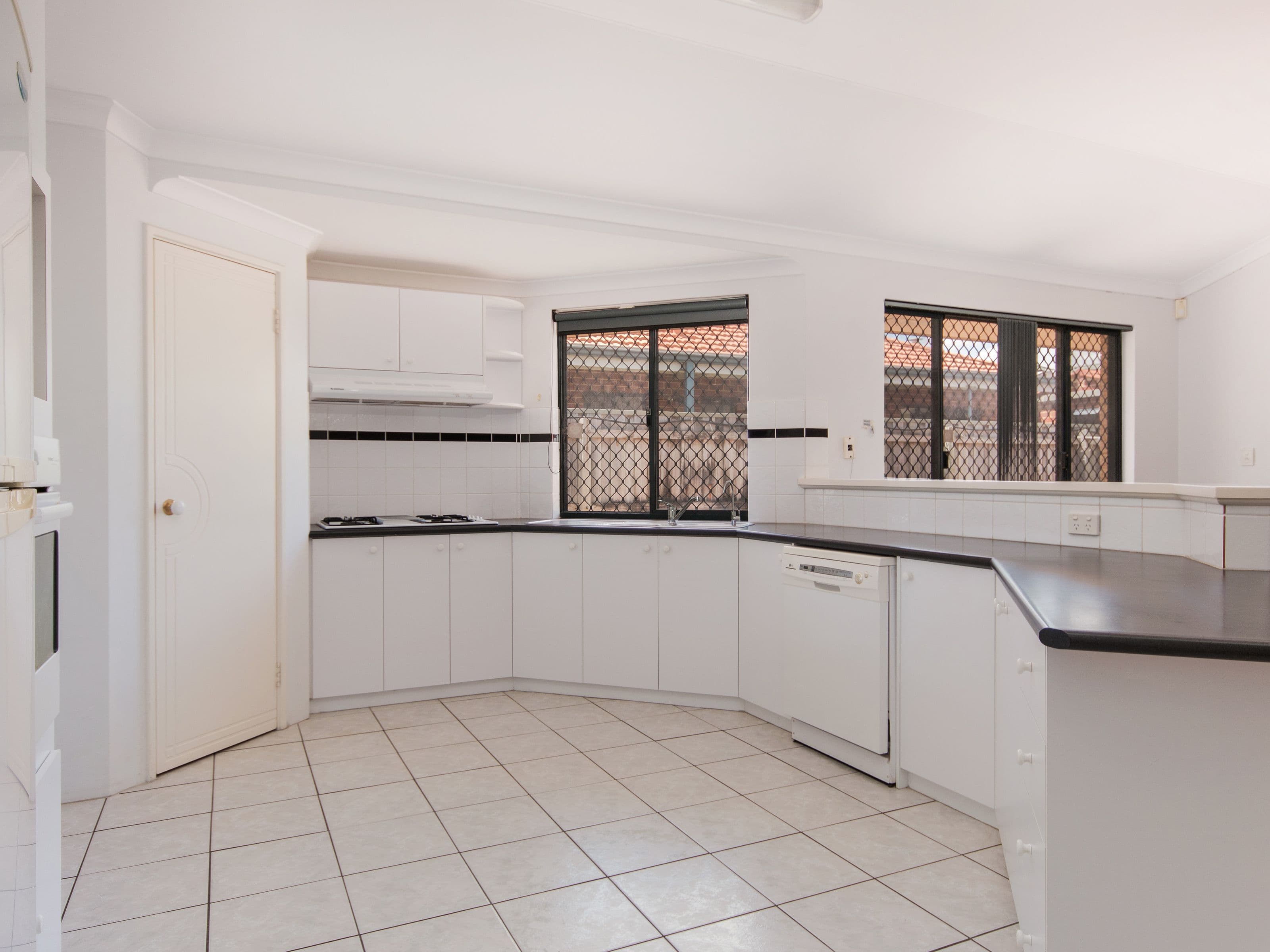 3 Lynch Avenue, Rockingham WA 6168, Rockingham - Thumbnail 8