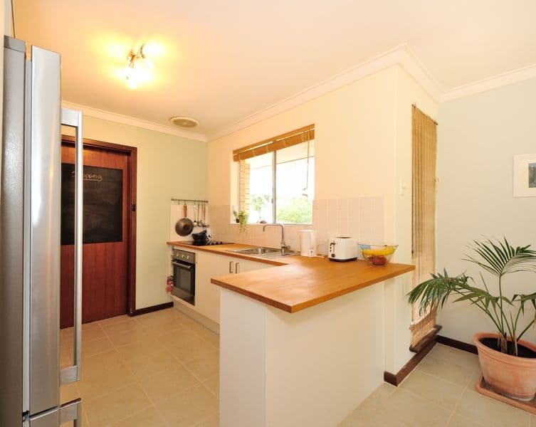 6 Ricketts Court, Rockingham WA 6168, Rockingham - Thumbnail 2
