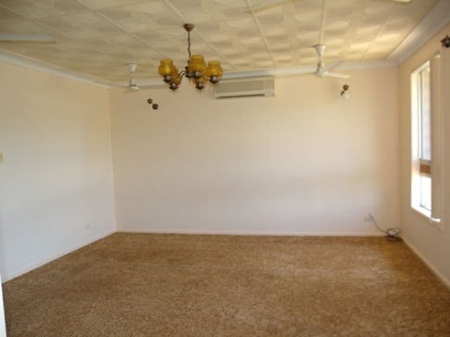 13 Willesee Street, CARNARVON WA 6701, Carnarvon - Thumbnail 2