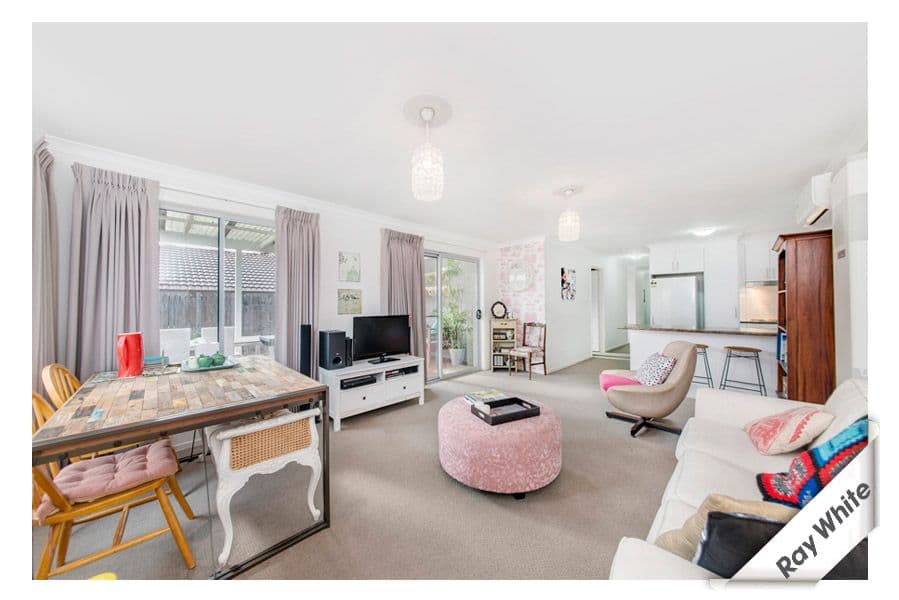 8 Pinner Place, MACGREGOR ACT 2615, Macgregor - Thumbnail 2