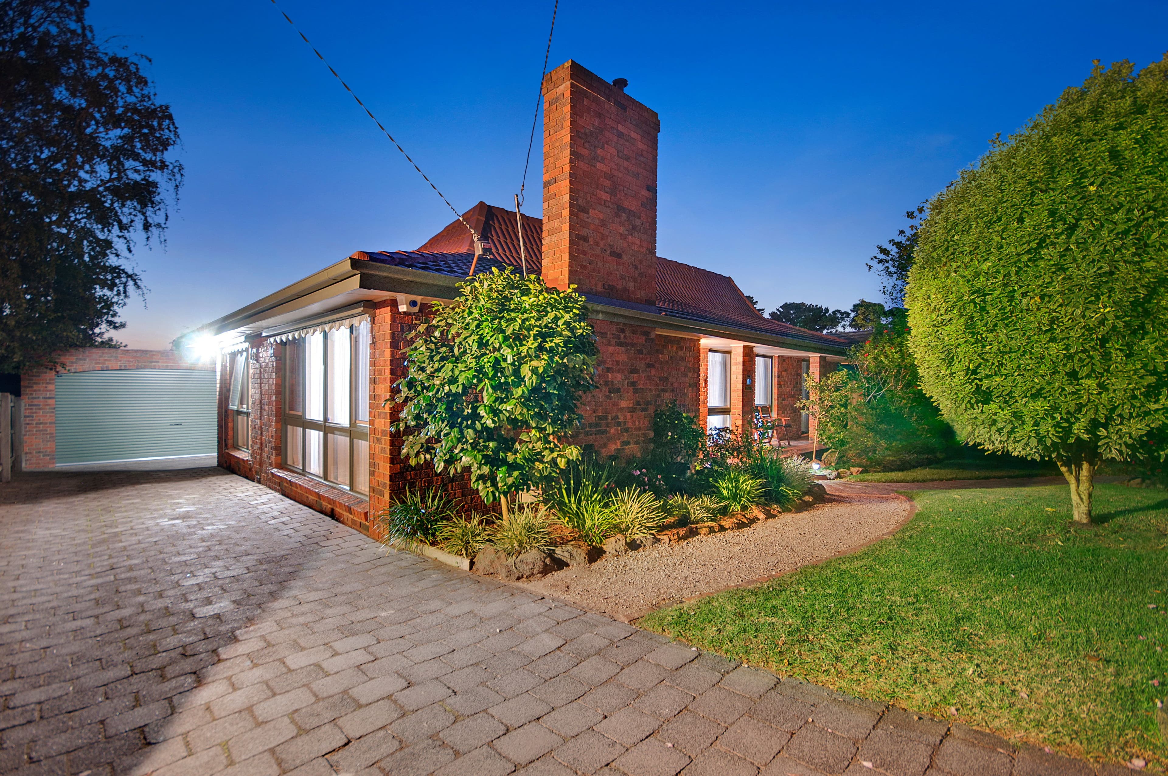 77 Screen Street, Frankston VIC 3199, Frankston - Thumbnail 2