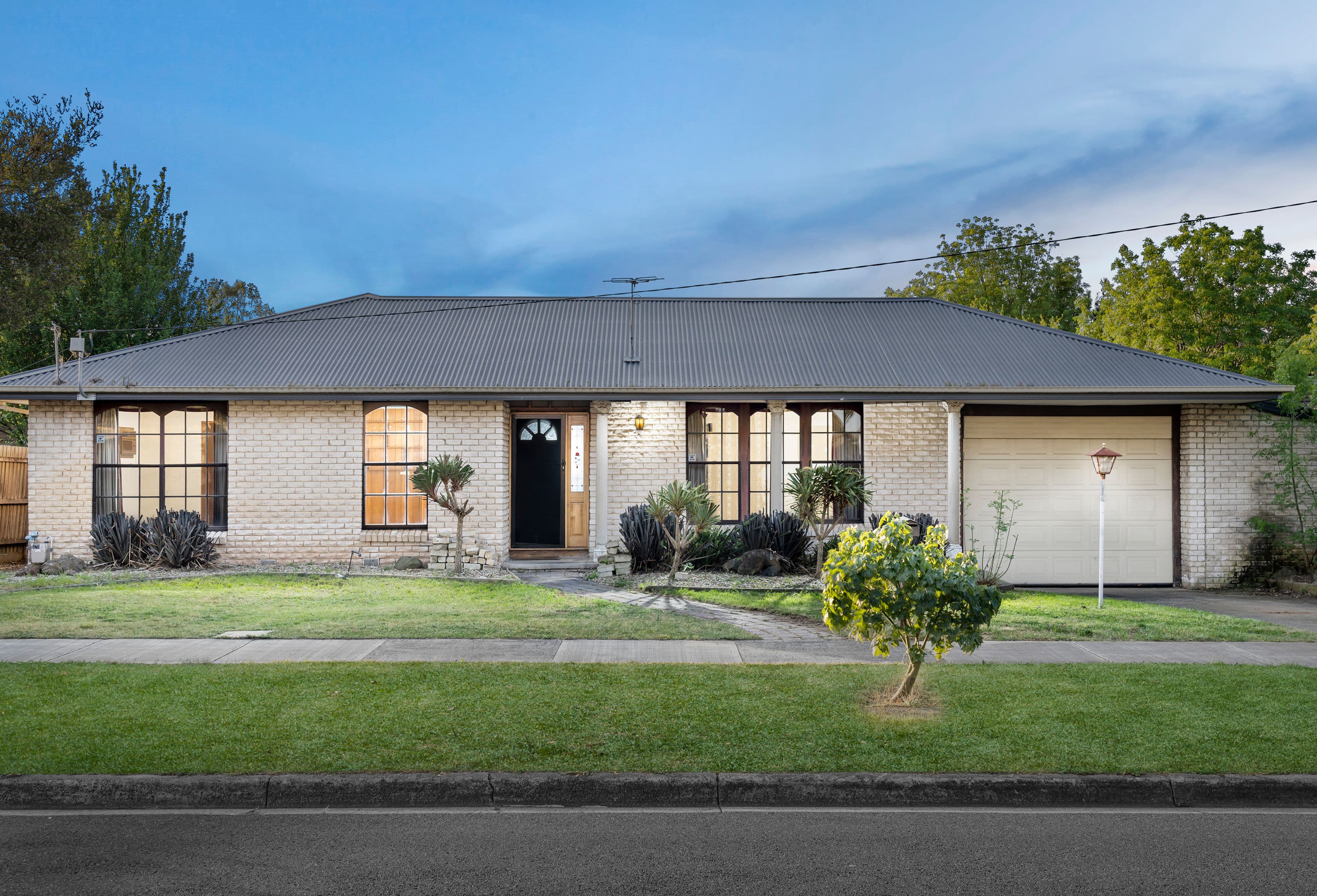 34 Burke Road, Sunbury VIC 3429, Sunbury - Image 1
