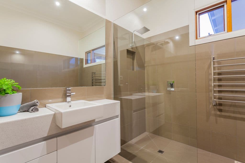 9 St Albans Road, EAST GEELONG VIC 3219, East Geelong - Thumbnail 8