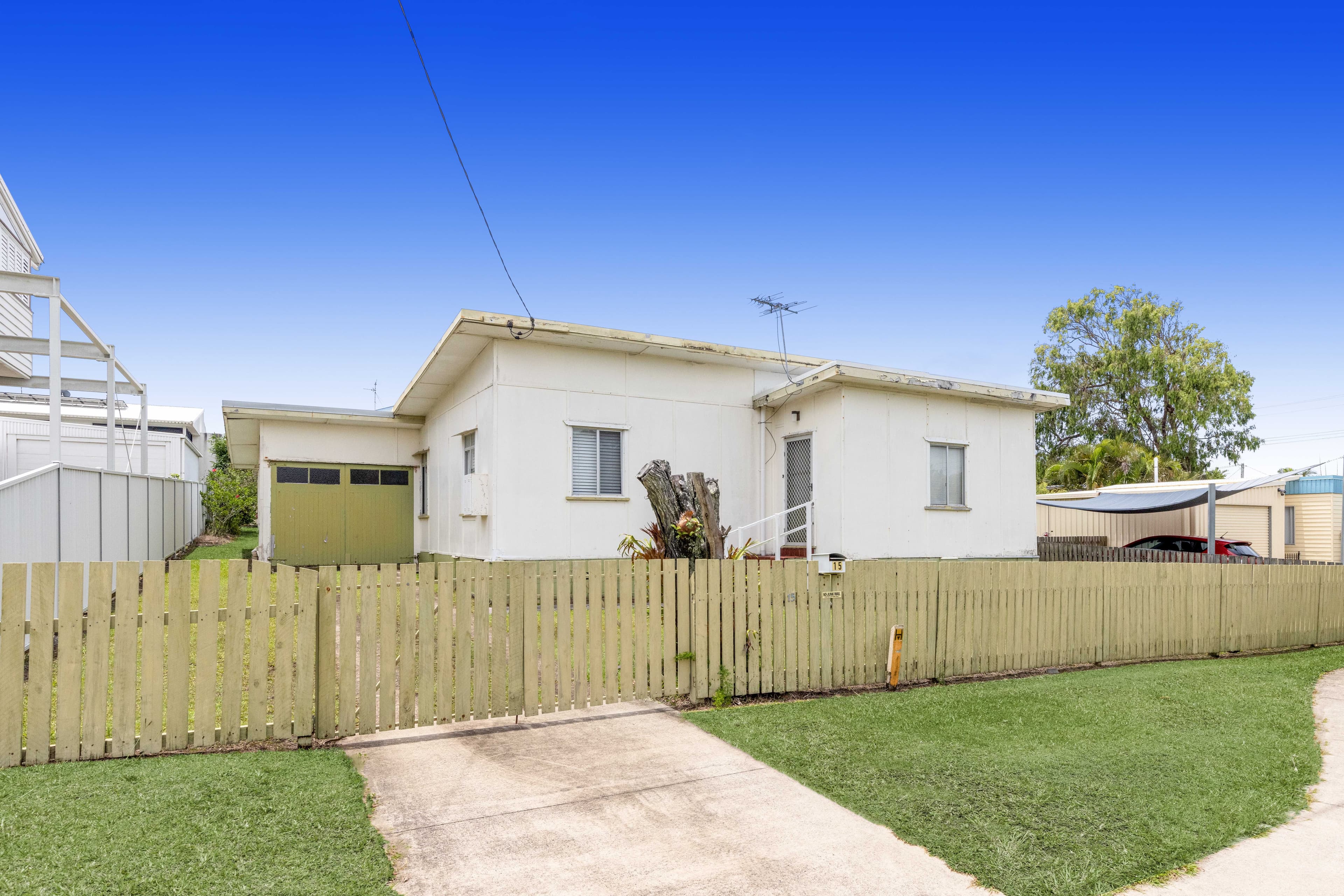 15 Coochin Street, Dicky Beach QLD 4551, Dicky Beach - Thumbnail 3