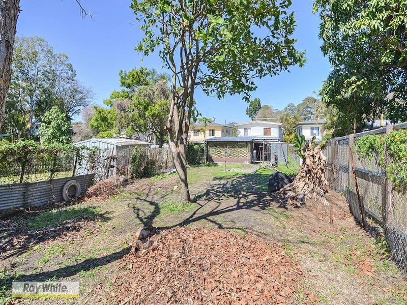 32 Pikett Street, CLONTARF QLD 4019, Clontarf - Thumbnail 5