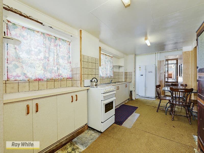 32 Pikett Street, CLONTARF QLD 4019, Clontarf - Thumbnail 8