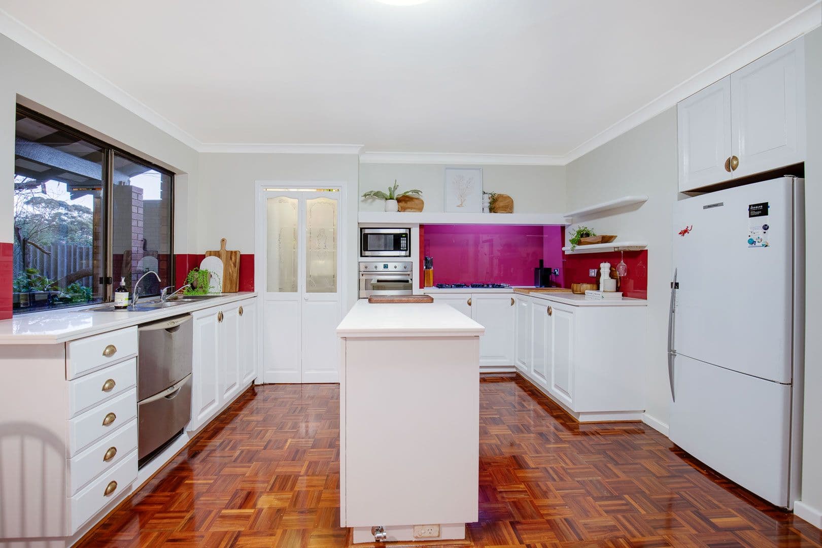 4 Lake Carine Gardens, Carine WA 6020, Carine - Thumbnail 6