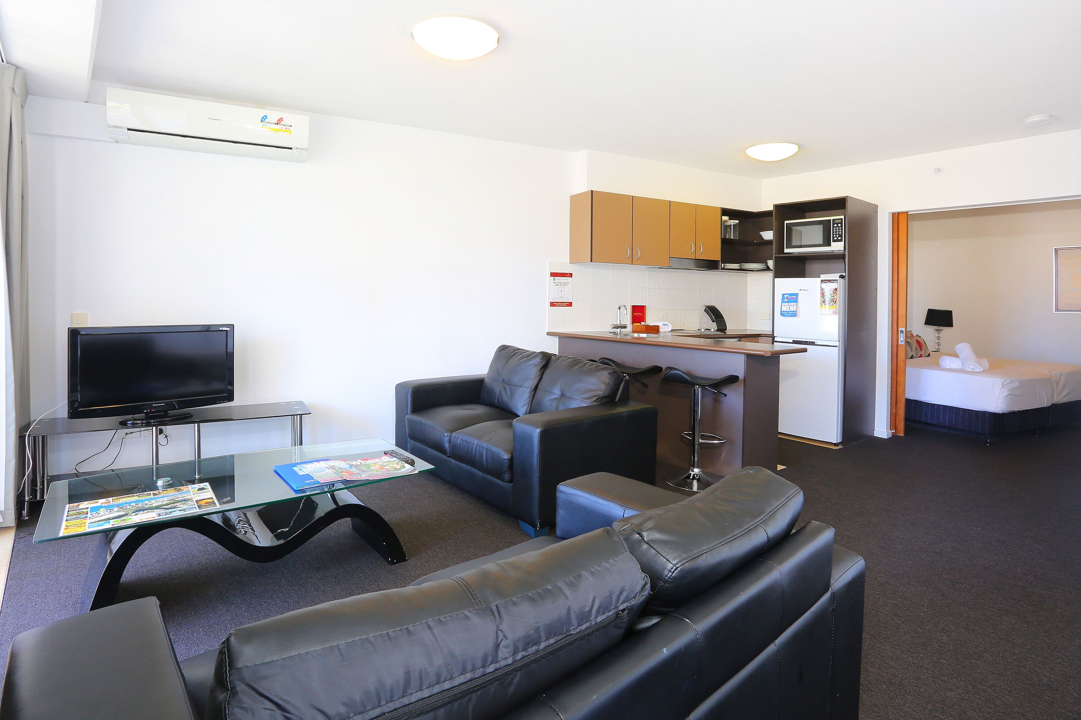 410 " Savannah" 42 Surf Parade, Broadbeach QLD 4218, Broadbeach - Thumbnail 4